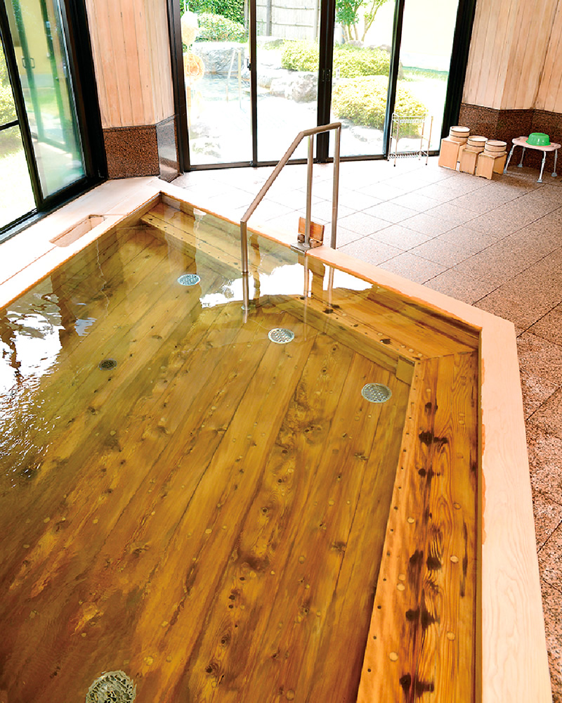 たかすみ温泉 ヒノキ風呂